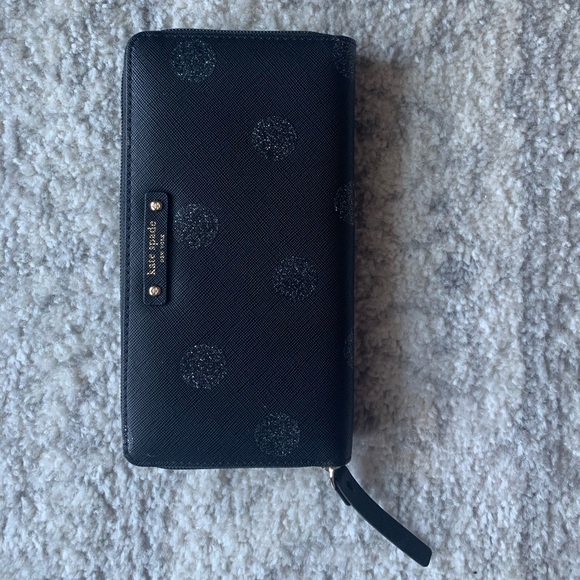 Kate Spade wallet - Picture 6 of 8